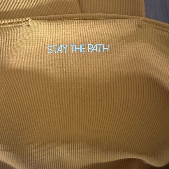 NWT/NWOT CALIA by Carrie Underwood Activewear Set Sz M-L-XL, Mustard Yellow - Picture 10 of 16